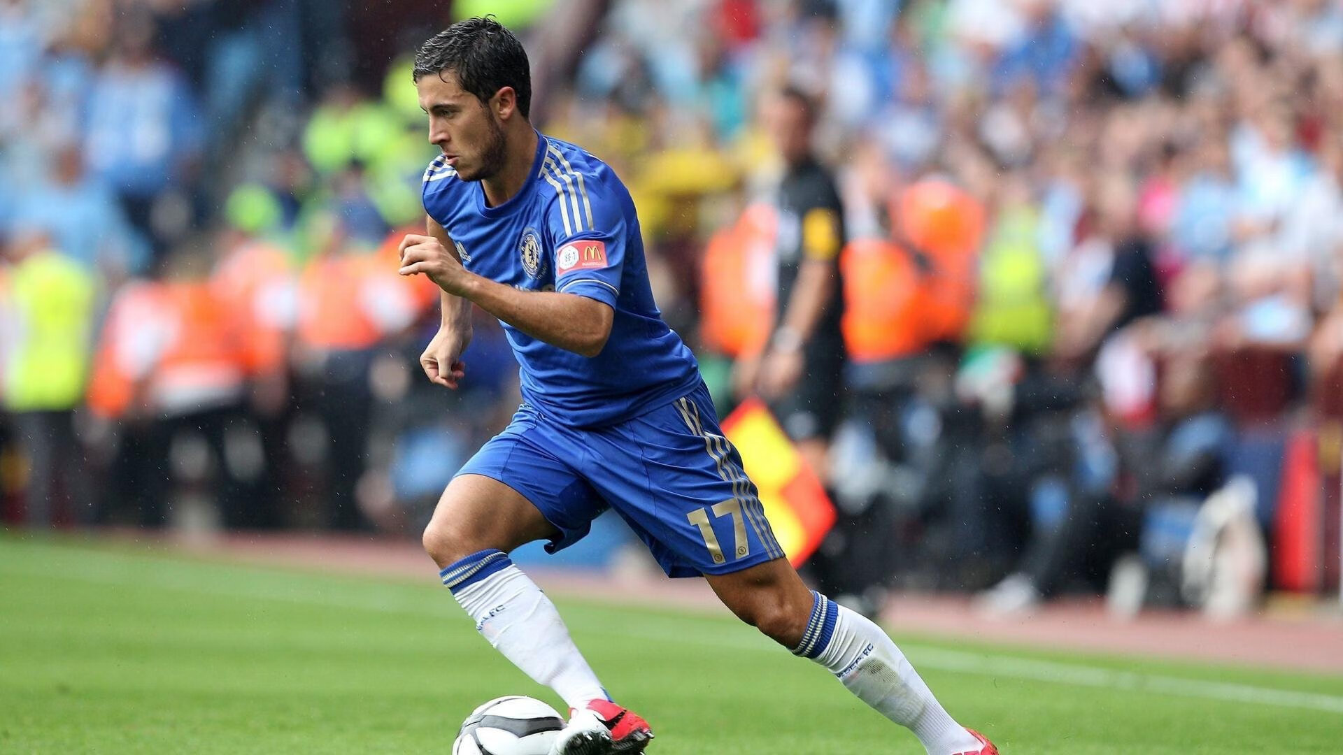 德甲密集赛程下球员体能管理与恢复策略探索,德甲要踢多少轮